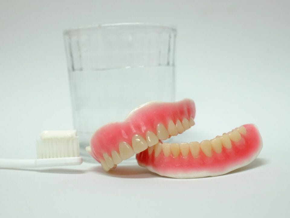 Can you get your teeth pulled and get dentures on the same day?