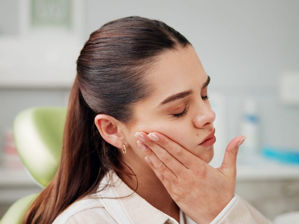 Emergency Dentistry: Dental Emergencies You Should Never Ignore and What to Do First