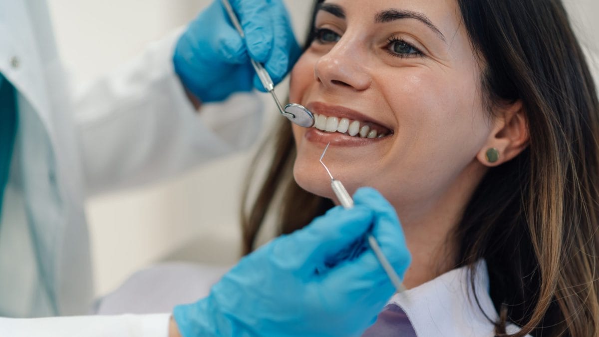 How Seasonal Allergies Can Affect Your Teeth, Gums, and Breath This Spring